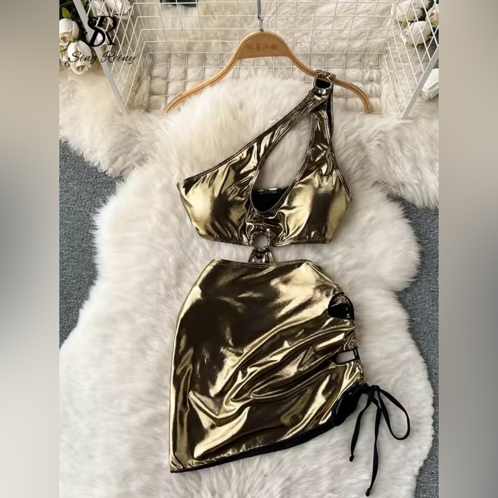 Sexy Gold 2-Piece Bikini – Asymmetrical Push-Up Top with Hip Beach Skirt - Picture 5 of 10